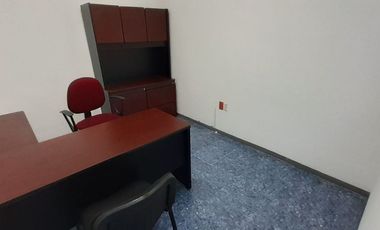Rento extensa oficina a 3 cuadras del Aeropuerto de la Ciudad de México.