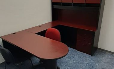 Rento extensa oficina a 3 cuadras del Aeropuerto de la Ciudad de México.