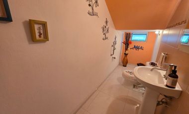 Oportunidad  CASA EN VENTA EN JURIQUILLA,EL FARO, la principal en planta baja