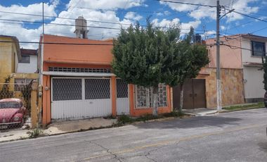 CASA EN VENTA PARQUE RESIDENCIAL . Canarios