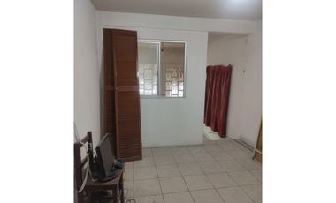 CASA EN VENTA PARQUE RESIDENCIAL . Canarios