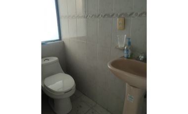 CASA EN VENTA PARQUE RESIDENCIAL . Canarios