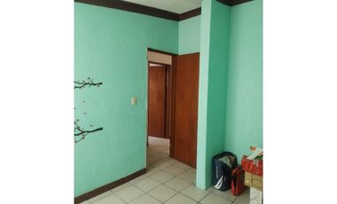 CASA EN VENTA PARQUE RESIDENCIAL . Canarios