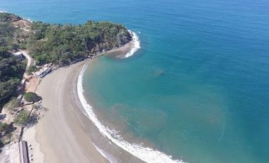 Terreno comercial en venta - (3)