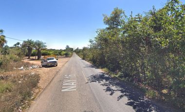 Terreno comercial en venta - (3)