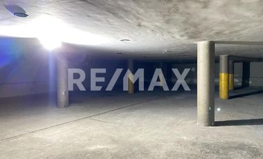 EDIFICIO COMERCIAL EN RENTA- TOLUCA Paseo Cristóbal Colón.  - (3)