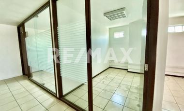 EDIFICIO COMERCIAL EN RENTA- TOLUCA Paseo Cristóbal Colón.  - (3)