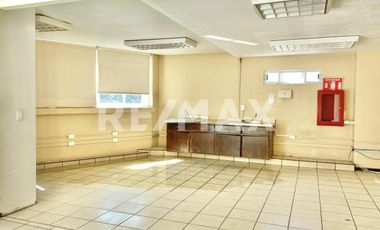 EDIFICIO COMERCIAL EN RENTA- TOLUCA Paseo Cristóbal Colón.  - (3)