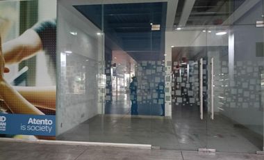 Local en centro comercial en renta en San Andrés Atenco Tlalnepantla de Baz México.