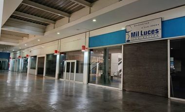 Local en centro comercial en renta en San Andrés Atenco Tlalnepantla de Baz México.