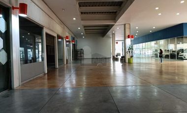 Local en centro comercial en renta en San Andrés Atenco Tlalnepantla de Baz México.