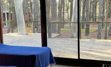 Casa en venta - 3 Dormitorios 2 Baños - Pinamar