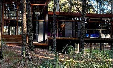 Casa en venta - 3 Dormitorios 2 Baños - Pinamar