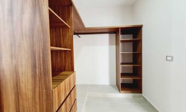 Casa en Venta Lomas de la Rioja | Recámara pb y amplio jardín