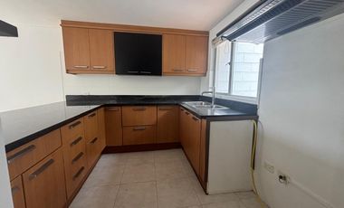 ALQUILER CASA - 3 DORMITORIOS - CUMBAYA - SAN JUAN BAJO