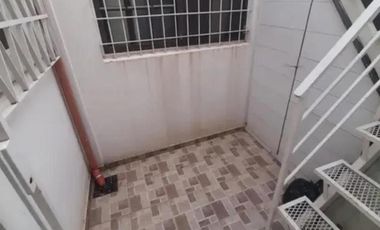 Departamento en venta - 2 Dormitorios 1 Baño - Villa Ballesterq