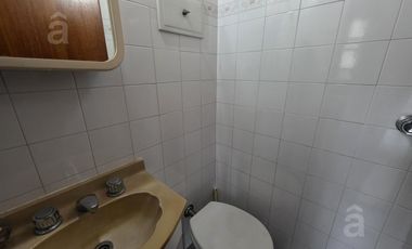 Dúplex en Venta en Villa Ballester - Tres Ambientes con Cochera - Zona Residencial.