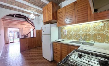 Dúplex en Venta en Villa Ballester - Tres Ambientes con Cochera - Zona Residencial.