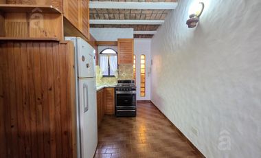 Dúplex en Venta en Villa Ballester - Tres Ambientes con Cochera - Zona Residencial.