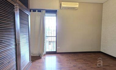 Dúplex en Venta en Villa Ballester - Tres Ambientes con Cochera - Zona Residencial.