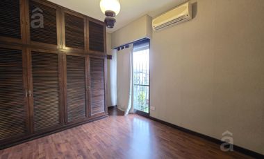 Dúplex en Venta en Villa Ballester - Tres Ambientes con Cochera - Zona Residencial.