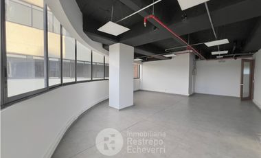 Oficina en arriendo, Av. Santander, El Cable, Manizales