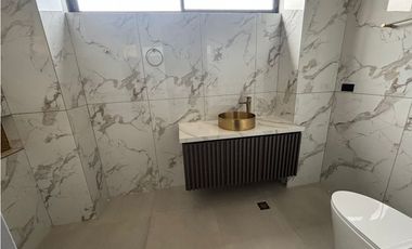 VENTA DE CASA DE LUJO PARA ESTRENAR EN PICACHO - MONTERA