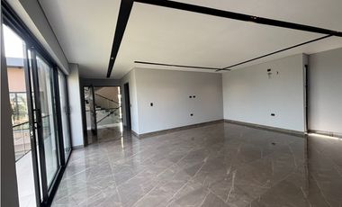 VENTA DE CASA DE LUJO PARA ESTRENAR EN PICACHO - MONTERA