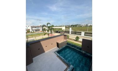 VENTA DE CASA DE LUJO PARA ESTRENAR EN PICACHO - MONTERA