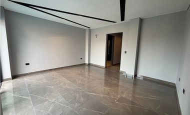 VENTA DE CASA DE LUJO PARA ESTRENAR EN PICACHO - MONTERA