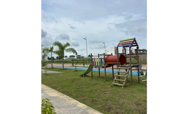 VENTA DE CASA DE LUJO PARA ESTRENAR EN PICACHO - MONTERA