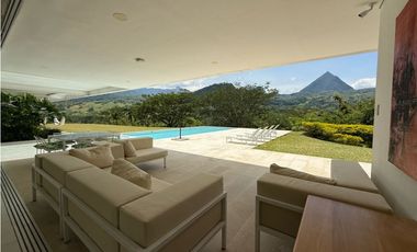 FINCA HERMOSA EN LA SIRIA