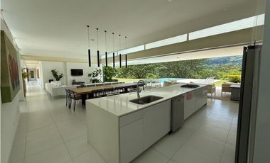 FINCA HERMOSA EN LA SIRIA