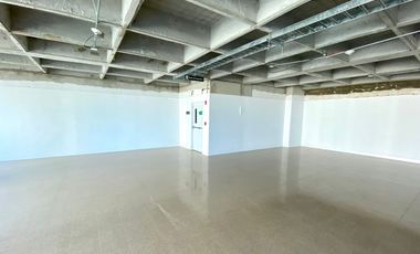 SE ARRIENDA LOCAL COMERCIAL EN EL EDIFICIO EL MAYOR, SANTA MARTA