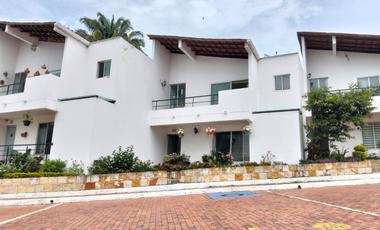 Casa En Conjunto Cerrado - La Mesa - Cundinamarca