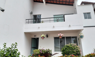 Casa En Conjunto Cerrado - La Mesa - Cundinamarca