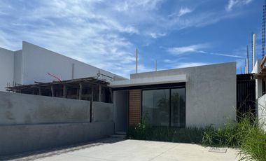 CASA DE UN NIVEL EN VENTA EN LOMAS DEL DORADO