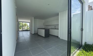 CASA DE UN NIVEL EN VENTA EN LOMAS DEL DORADO