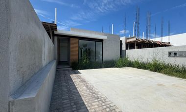 CASA DE UN NIVEL EN VENTA EN LOMAS DEL DORADO
