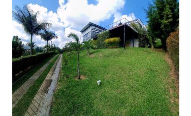 Casa Campestre  en condominio cerca a la represa del Lago Calima