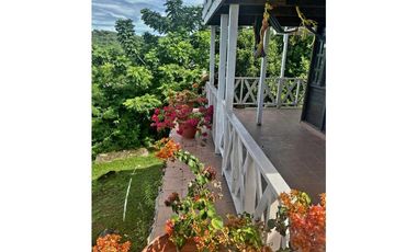 Casa tradicional en isla Providencia con hermosa vista