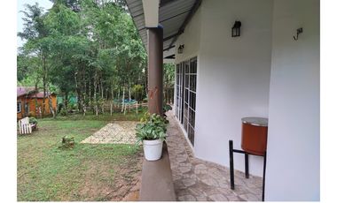 ALTOS DE CERRO AZUL / 1186M / 3 HABITACION / CASA CAMPESTRE CON GARITA