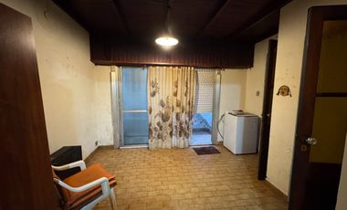 Casa PH en venta en Sarandi Este