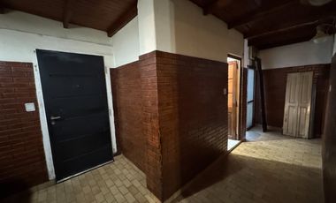 Casa PH en venta en Sarandi Este