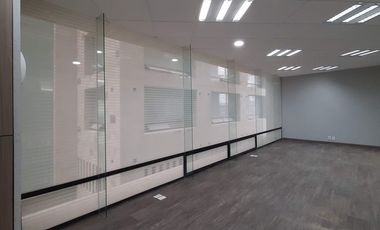 Zona Esmeralda Atizapán de Zaragoza Oficina en Renta Plaza Antigua II