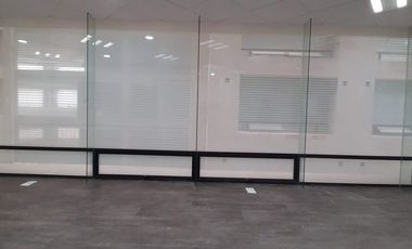 Zona Esmeralda Atizapán de Zaragoza Oficina en Renta Plaza Antigua II