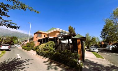 EXCELENTE CASA ESQUINA EN SECTOR JARDÍN ALTO, LA FLORIDA