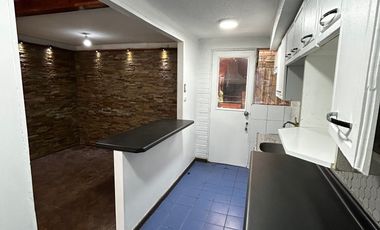 VENTA AMPLIA CASA LA FLORIDA 4D 3B PATIO JARDIN ALTO