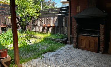 VENTA AMPLIA CASA LA FLORIDA 4D 3B PATIO JARDIN ALTO