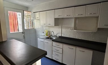 VENTA AMPLIA CASA LA FLORIDA 4D 3B PATIO JARDIN ALTO